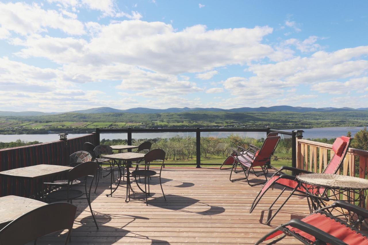 Domaine Steinbach Cidrerie B&B Distillerie St-Pierre-de-l'Île-d'Orléans Exteriér fotografie